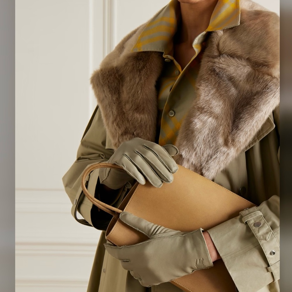 Burberry Leather Gloves
